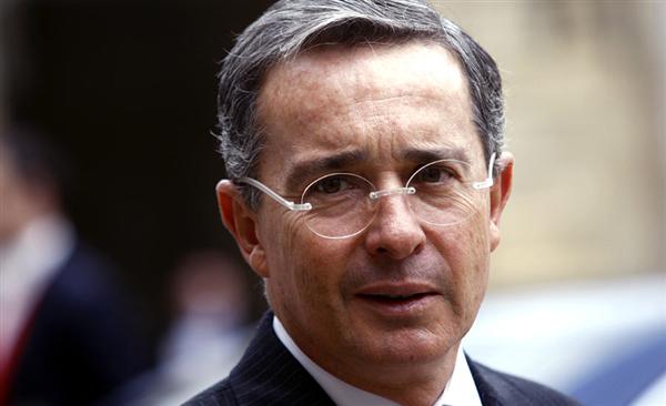 El presidente debía ir a la cárcel en caso que ordenara espionajes ilegales: Uribe | Noticias de Buenaventura, Colombia y el Mundo